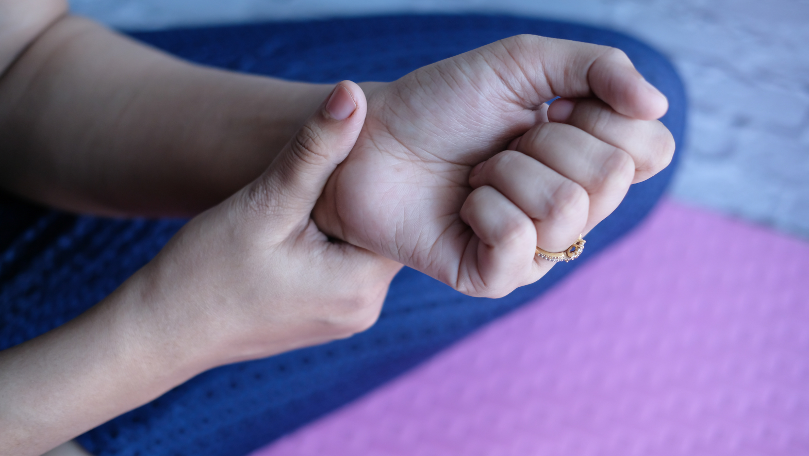 ¡Descubre por qué tus manos y pies pueden estar en peligro! Las parestesias revelan problemas de salud graves (2)